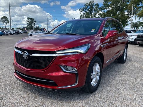 Used 2023 Buick Enclave Essence w/ Experience Buick Package FWD image 4