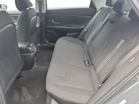 Used 2025 Hyundai Elantra SEL FWD image 24