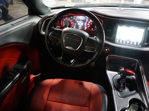 Used 2020 Dodge Challenger GT w/ Plus Package image 6