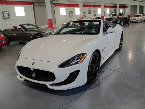Used 2016 Maserati GranTurismo Sport RWD image 1