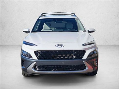 Used 2022 Hyundai Kona Limited image 2