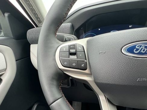 New 2026 Ford Explorer Active AWD/4WD image 9