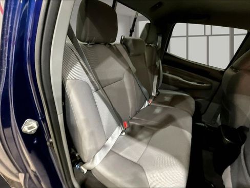 Used 2015 Toyota Tacoma 4x4 Double Cab w/ TRD Off-Road Package image 24