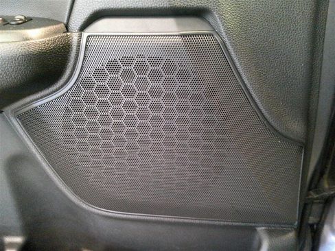 Used 2018 Honda CR-V LX image 30