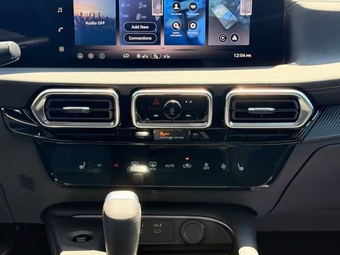 New 2026 Nissan Sentra SV w/ SV Convenience Package FWD image 24