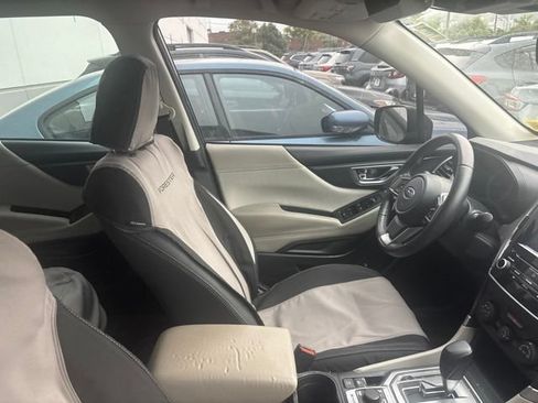Used 2022 Subaru Forester Premium AWD/4WD image 10