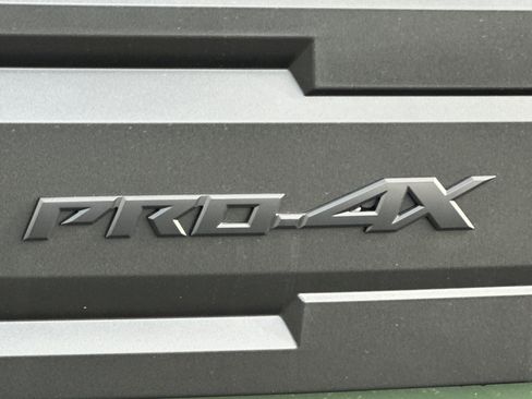 New 2026 Nissan Frontier PRO-4X w/ Pro-4x Convenience Package AWD/4WD image 25