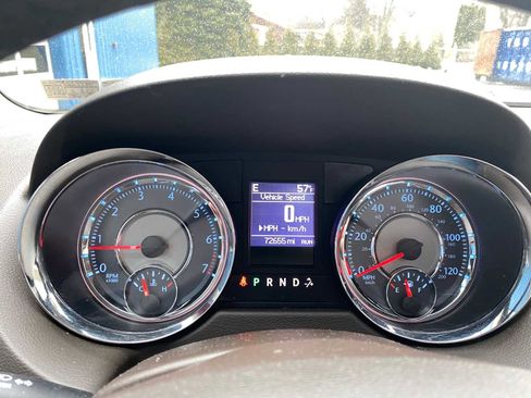 Used 2012 Chrysler Town & Country Touring-L w/ Entertainment Group #2 image 17