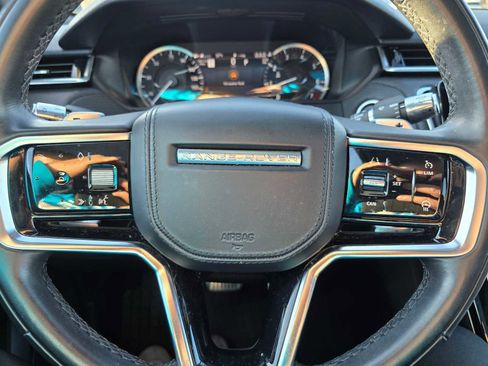 Used 2021 Land Rover Range Rover Velar R-Dynamic S image 24