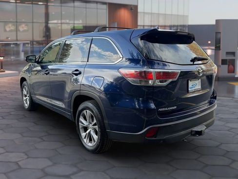 Used 2015 Toyota Highlander Plus FWD image 6