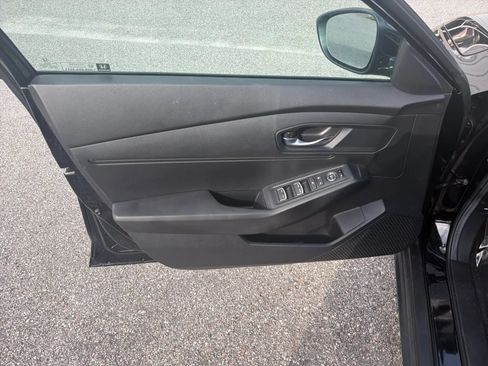 Used 2025 Honda Accord LX image 8