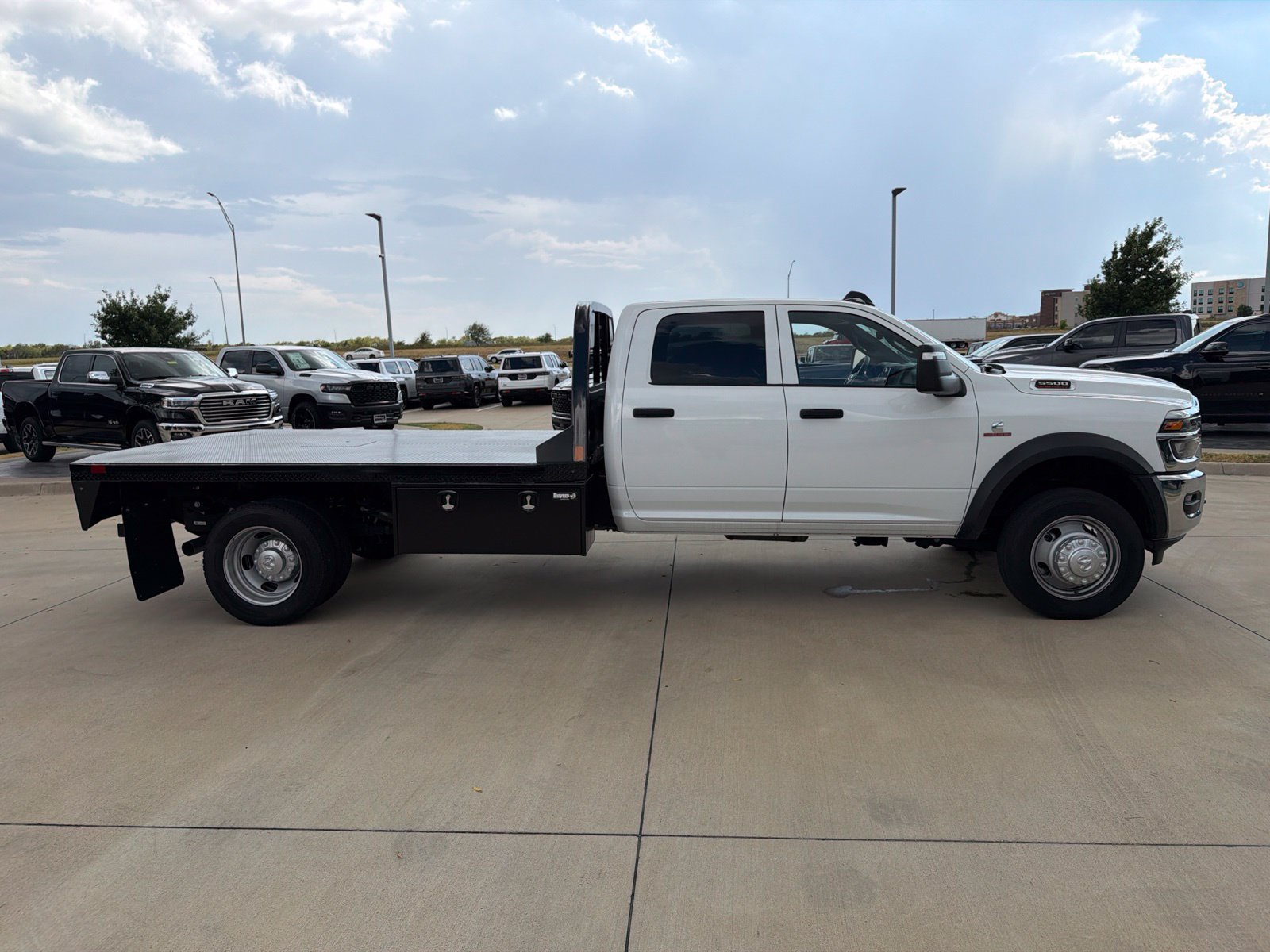New 2026 RAM 5500 Tradesman w/ Chrome Appearance Group AWD/4WD image 7