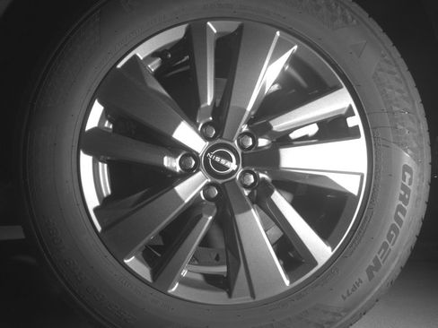 Used 2025 Nissan Pathfinder SV FWD image 14