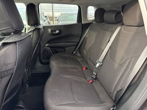 Used 2020 Jeep Compass Sport image 18