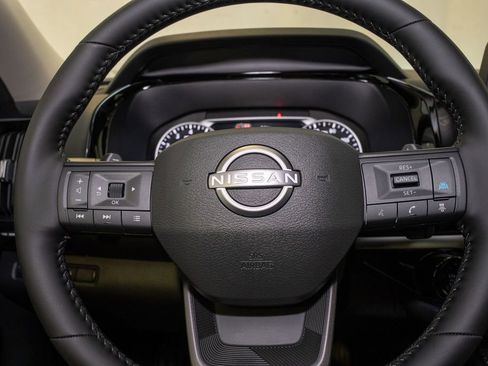 New 2026 Nissan Pathfinder SV image 20