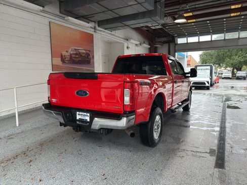 Used 2018 Ford F250 XLT image 3