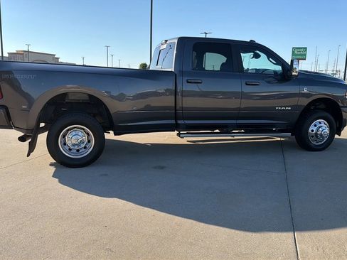 Used 2023 RAM 3500 Laramie AWD/4WD image 27