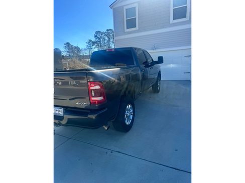 Used 2024 RAM 2500 Laramie image 15
