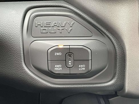 New 2026 RAM 3500 Big Horn AWD/4WD image 34