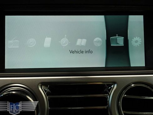Used 2015 Rolls-Royce Wraith RWD image 27