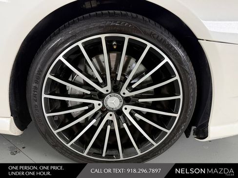 Used 2014 Mercedes-Benz SL 550 image 16