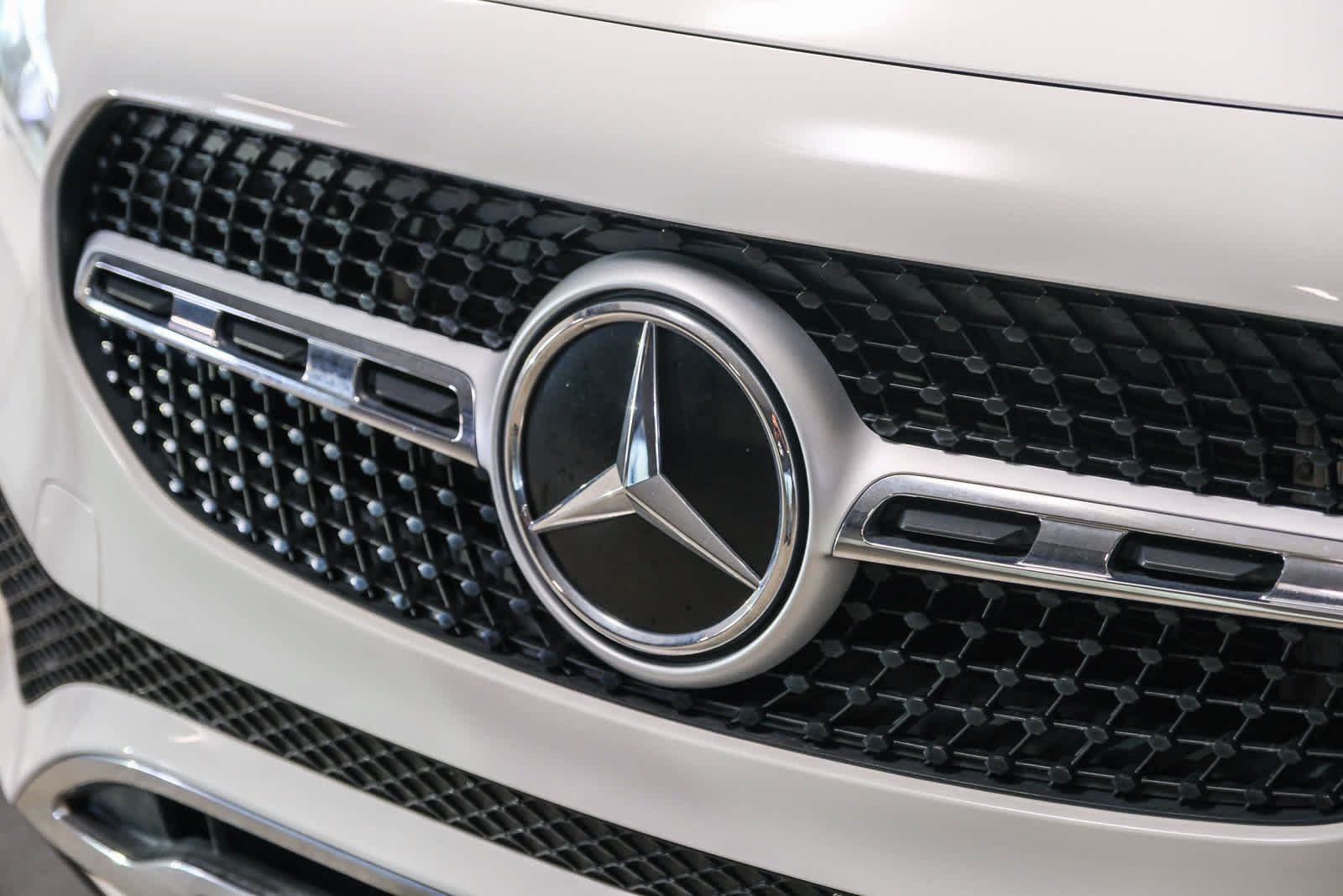 Used 2022 Mercedes-Benz GLA 250 4MATIC image 13