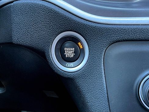 Certified 2022 Dodge Charger SXT image 25