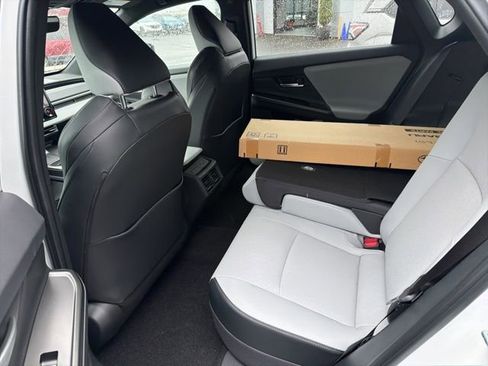 New 2026 Subaru Solterra AWD/4WD image 5