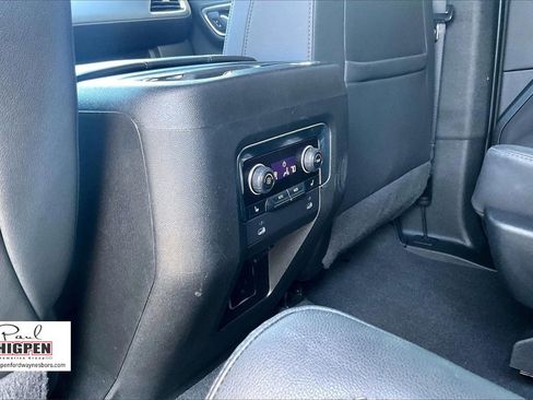 Used 2022 Chevrolet Tahoe LT w/ Luxury Package image 33