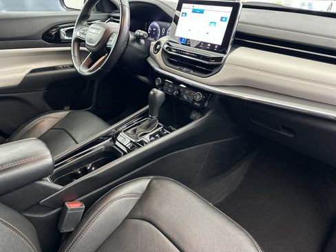 Used 2022 Jeep Compass Limited w/ Elite Group image 15