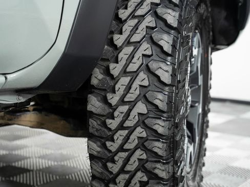 Used 2023 Toyota Tacoma TRD Off-Road image 45