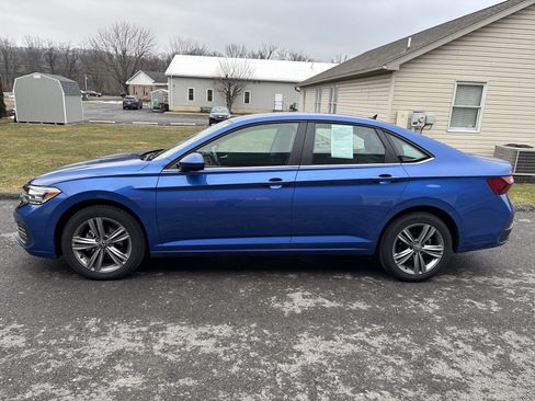 Used 2024 Volkswagen Jetta SE image 7