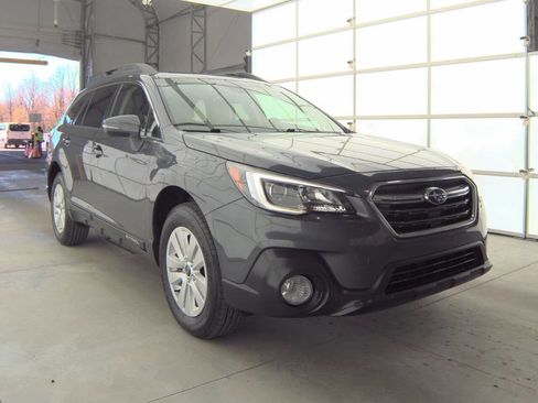 Used 2019 Subaru Outback 2.5i Premium AWD/4WD image 4