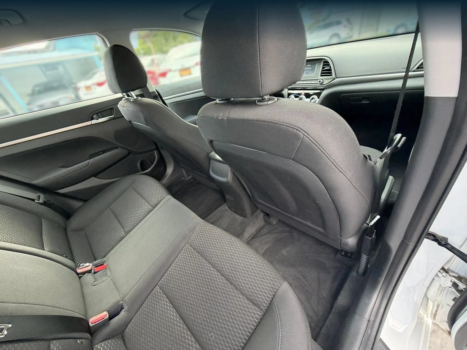 Used 2019 Hyundai Elantra SE w/ Cargo Package FWD image 19