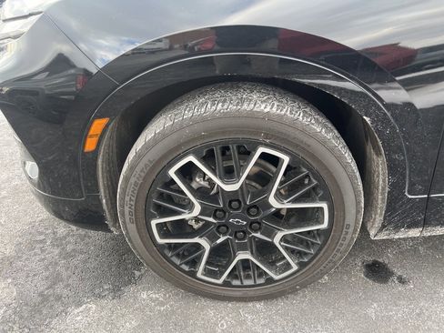 Used 2023 Chevrolet Blazer RS w/ Driver Confidence II Package image 2