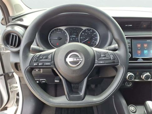 Used 2024 Nissan Kicks S FWD image 18