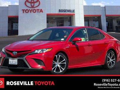 Certified 2019 Toyota Camry SE w/ Sunroof Package