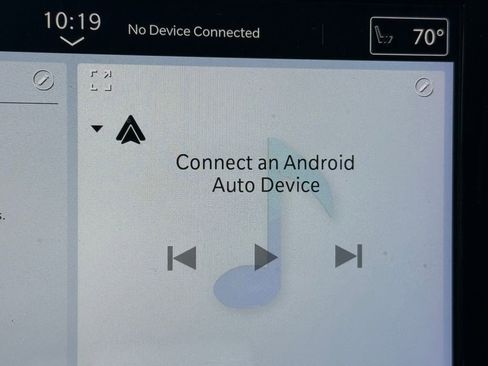 Used 2024 Chrysler Pacifica Touring-L FWD image 5