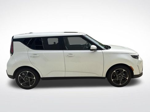 Used 2023 Kia Soul EX FWD image 7