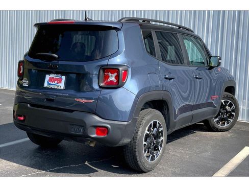 Used 2023 Jeep Renegade Trailhawk AWD/4WD image 11