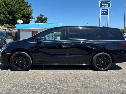 Certified 2025 Honda Odyssey Sport-L image 7