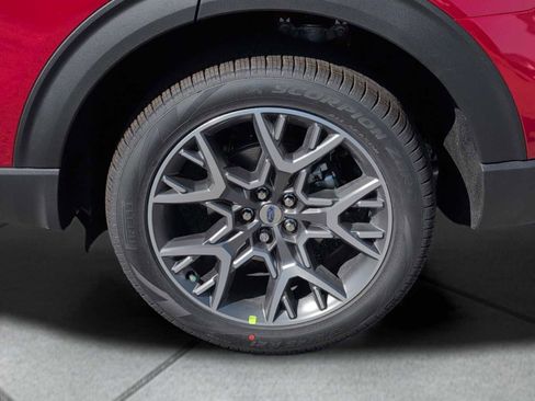 New 2025 Ford Explorer Platinum w/ Ultimate Package image 12