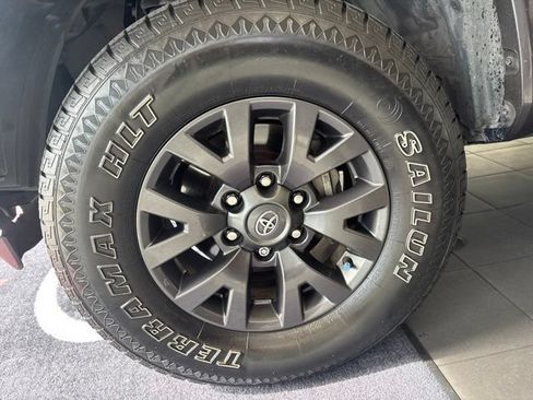 Certified 2021 Toyota Tacoma SR5 RWD image 2