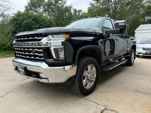 Used 2023 Chevrolet Silverado 2500 LTZ w/ LTZ Plus Package AWD/4WD image 4