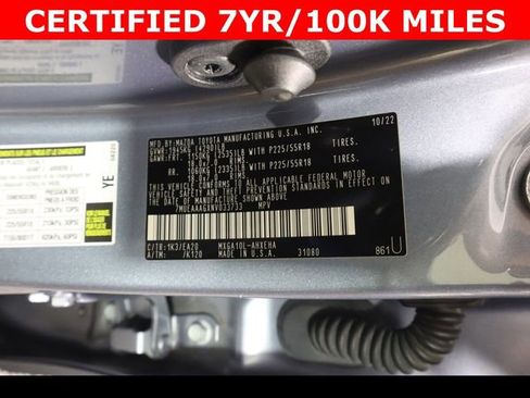 Used 2022 Toyota Corolla Cross XLE image 22