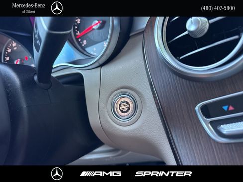 Used 2022 Mercedes-Benz GLC 300 4MATIC image 30