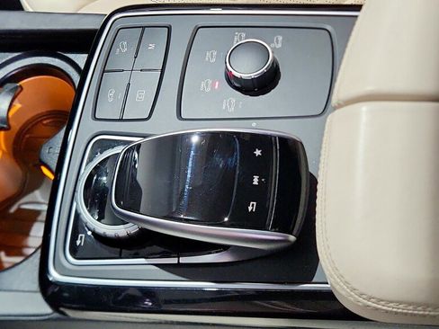 Used 2018 Mercedes-Benz GLE 43 AMG 4MATIC w/ Premium 3 Package image 15