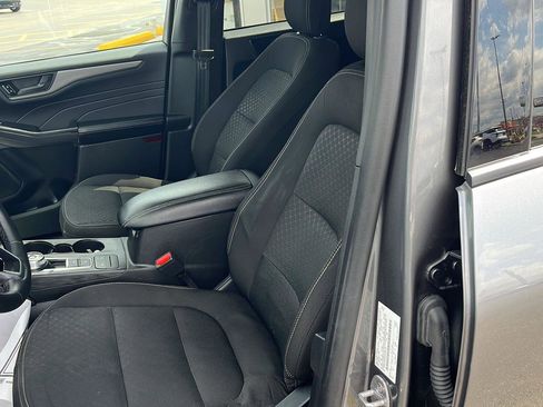 Used 2025 Ford Escape Active w/ Cold Weather Package image 15