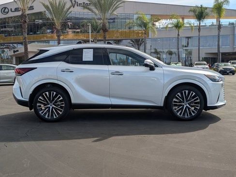 Used 2025 Lexus RX 350 w/ Convenience Package image 4