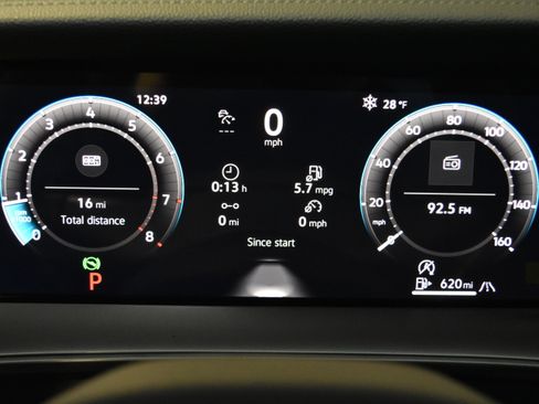 New 2026 Volkswagen Tiguan SE R-Line image 15